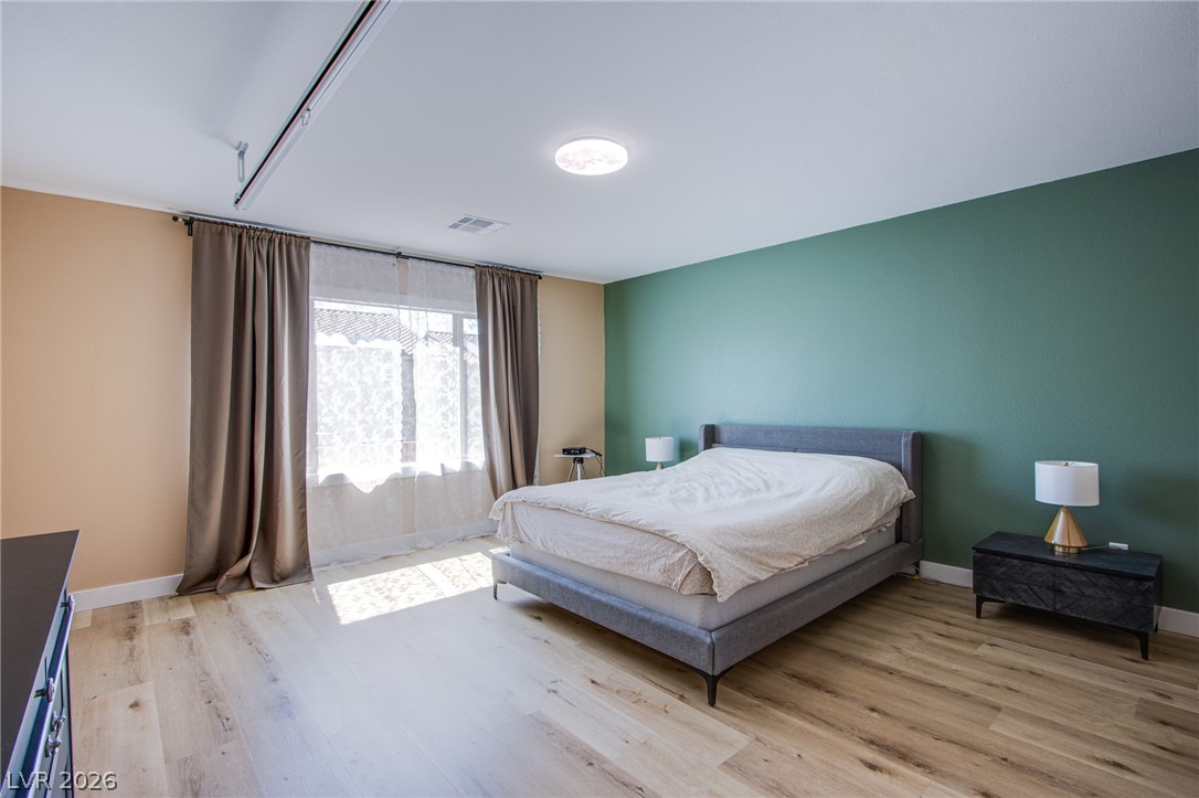 Photo 19 of 29, 10434 Rose Palisade Street