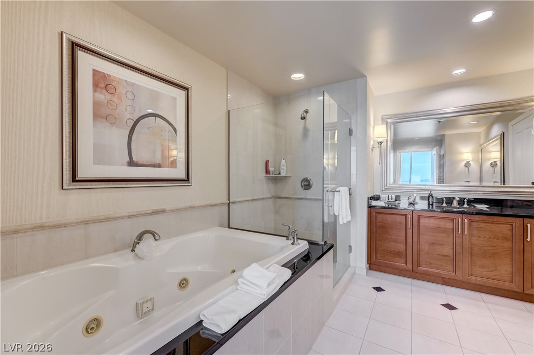 Photo 21 of 53, 135 HARMON Avenue #702