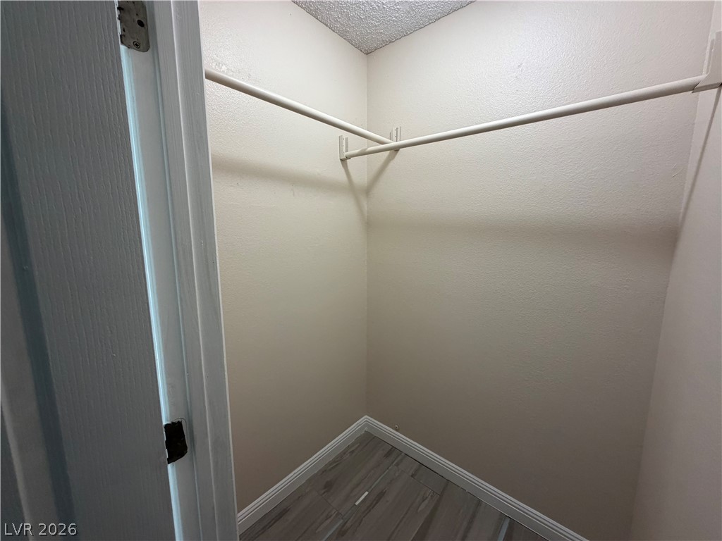Photo 11 of 23, 1515 E Reno Avenue #201