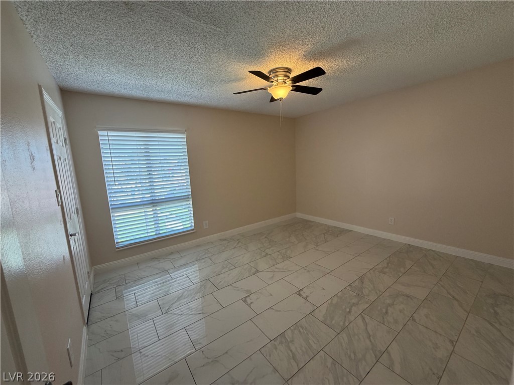 Photo 12 of 23, 1515 E Reno Avenue #201