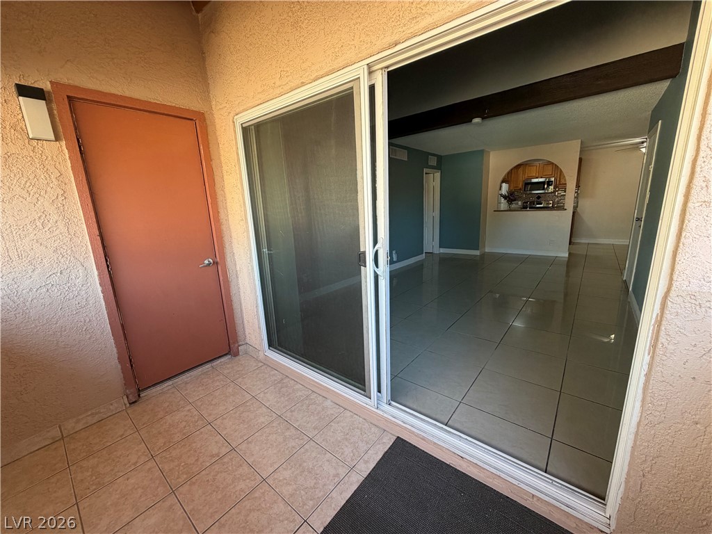 Photo 19 of 23, 1515 E Reno Avenue #201