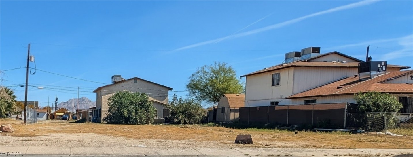Photo 2 of 1927 Harvard Street