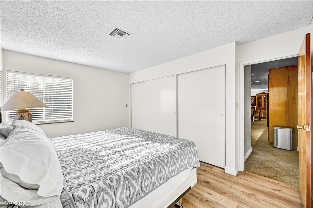 Photo 34 of 47, 5881 S Sandhill Road
