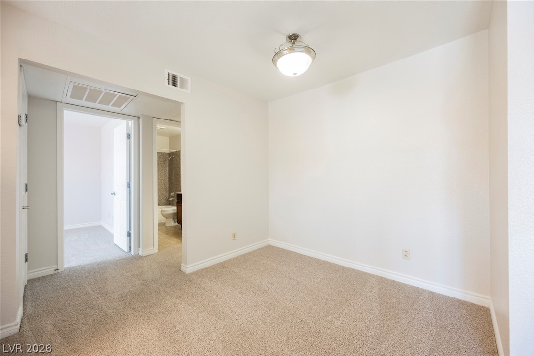 Photo 9 of 34, 4921 Indian River Drive #120