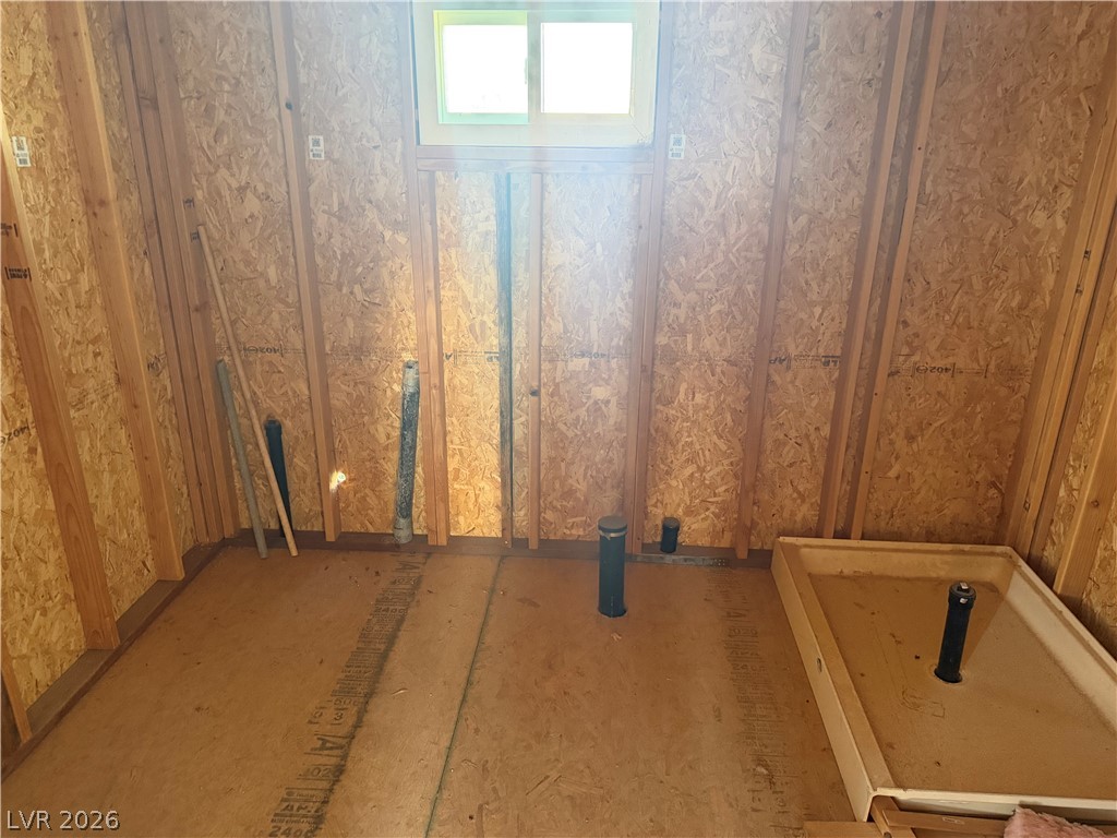 Photo 8 of 18, 521 S Woodchips Road