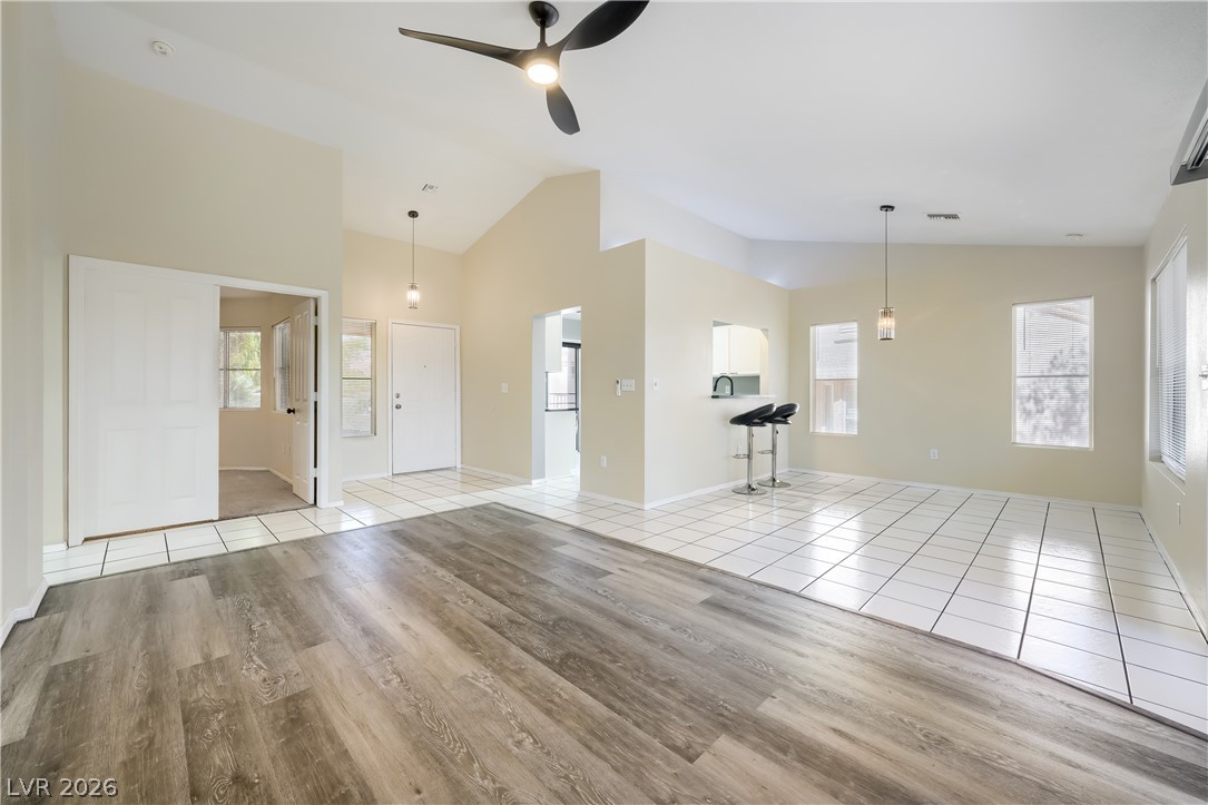 Photo 6 of 34, 2552 Highvale Drive