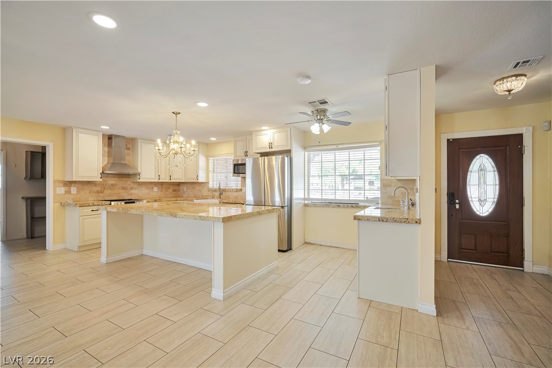 Photo 3 of 4065 W Maulding Avenue