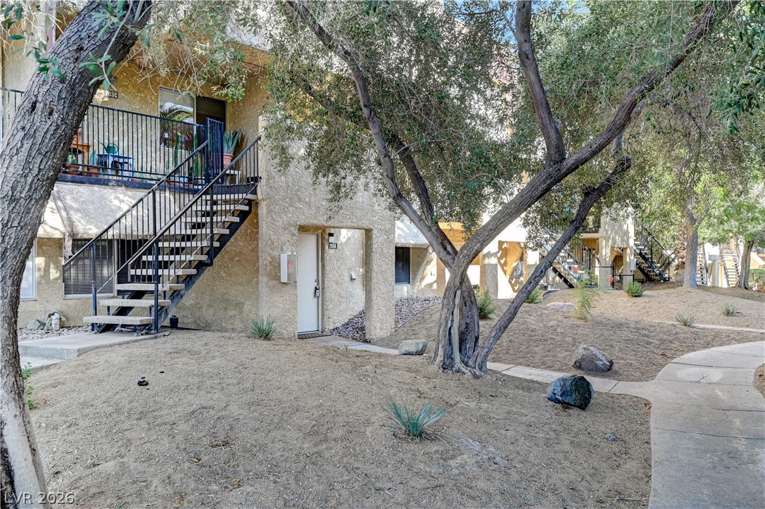 Photo 24 of 27, 1303 Darlene Way #203A