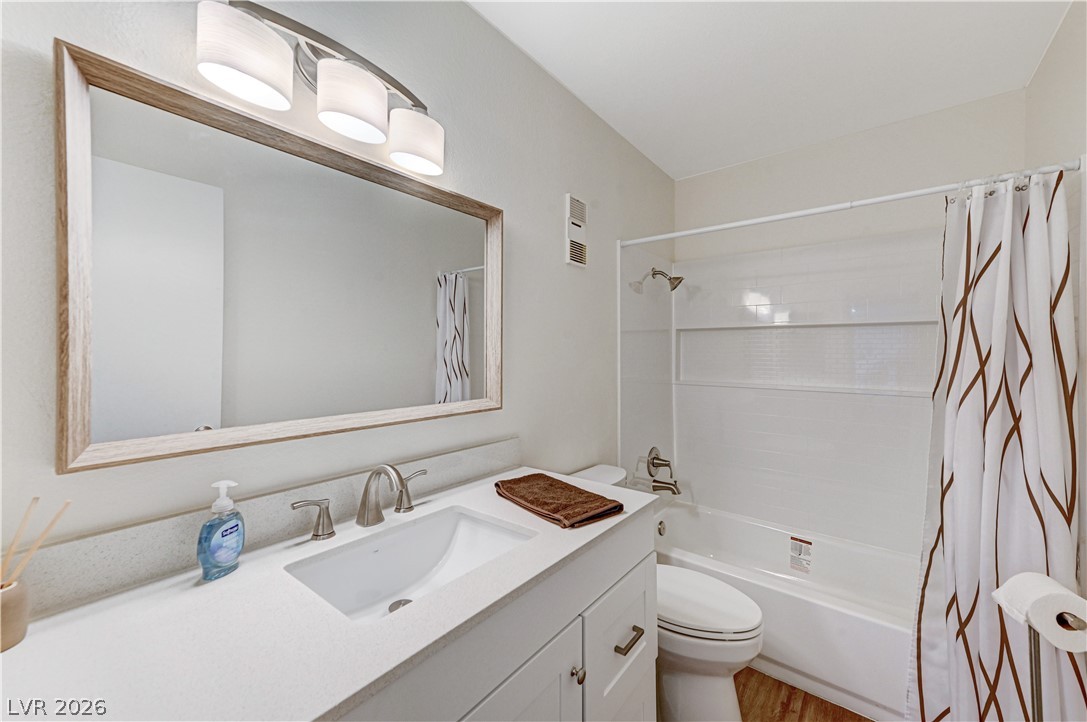 Photo 5 of 1303 Darlene Way #203A