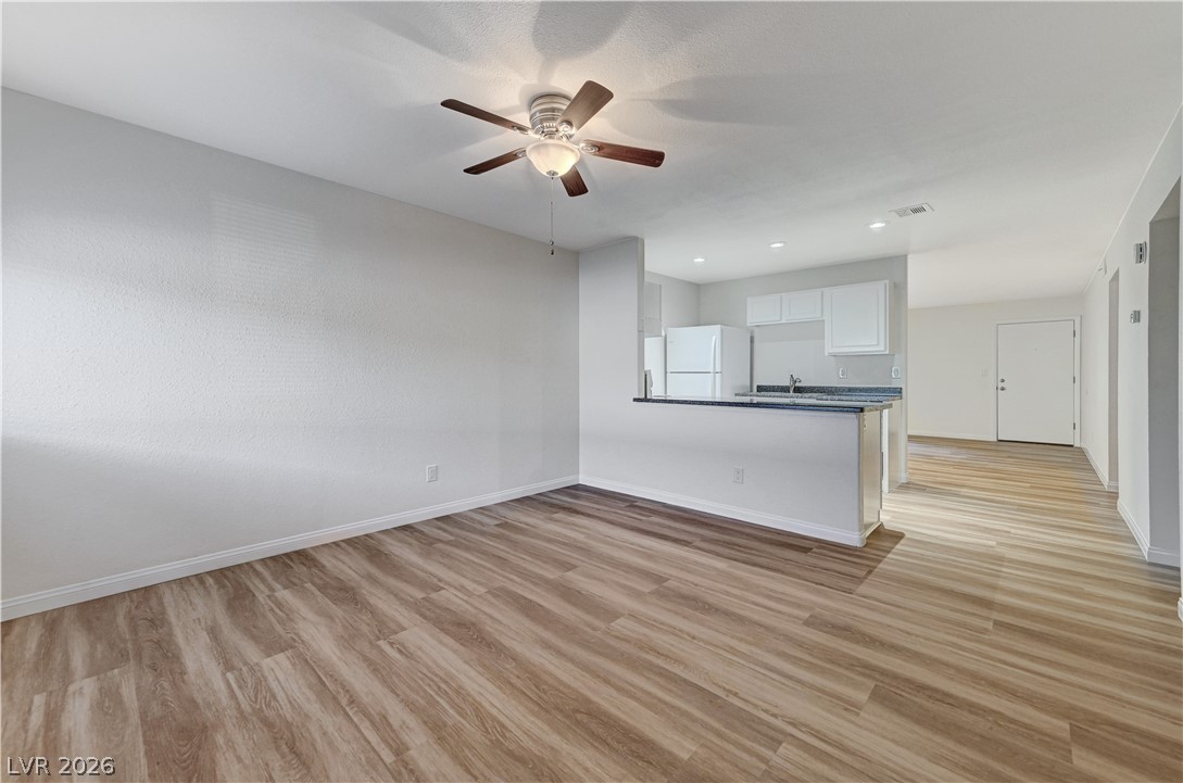 Photo 13 of 27, 1303 Darlene Way #203A