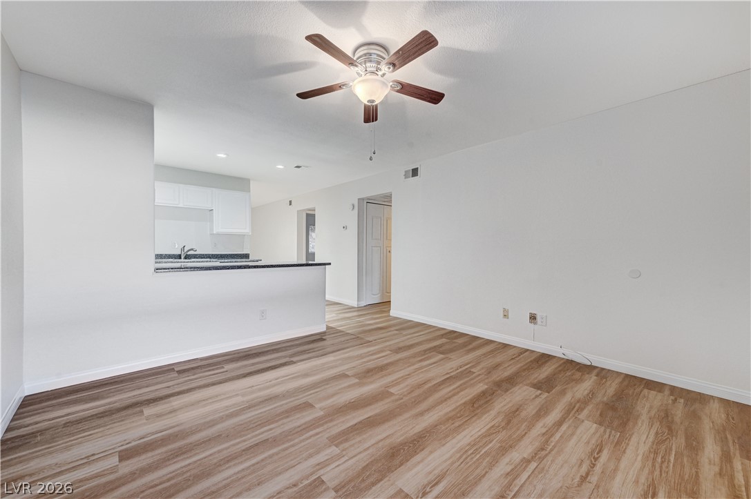 Photo 14 of 27, 1303 Darlene Way #203A