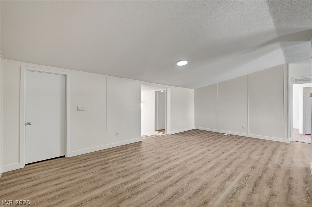 Photo 13 of 48, 3530 N Woodchips Road