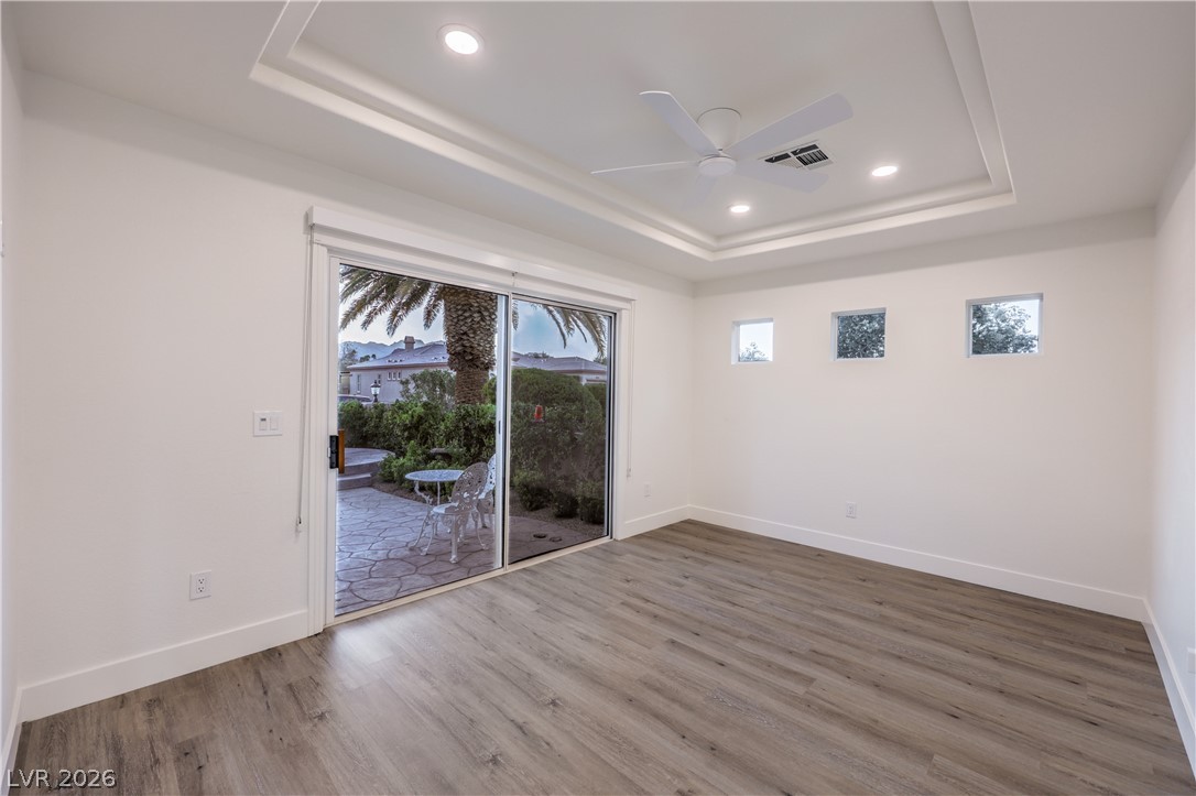 Photo 16 of 59, 4740 Riva De Romanza Street