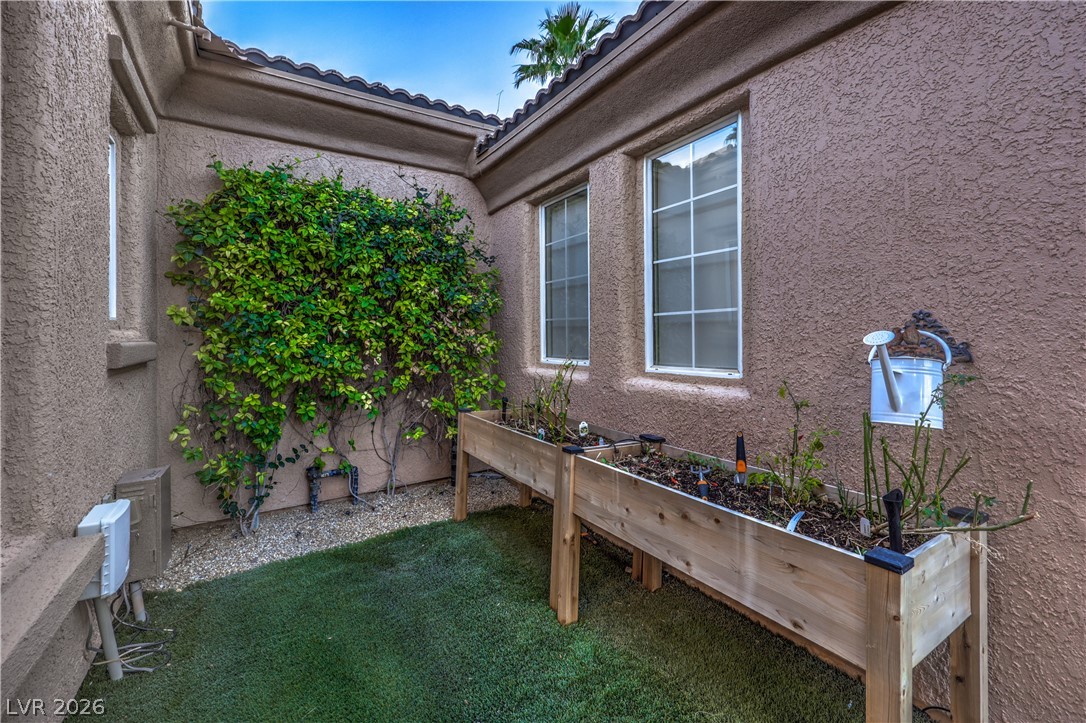 Photo 22 of 59, 4740 Riva De Romanza Street