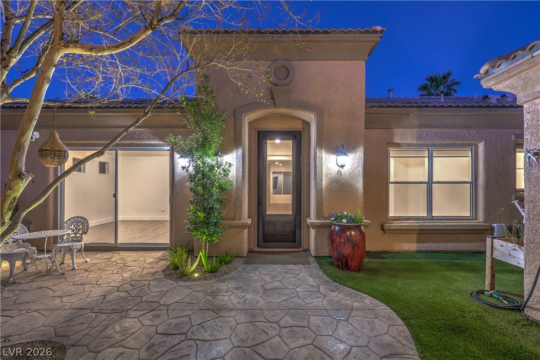 Photo 24 of 59, 4740 Riva De Romanza Street
