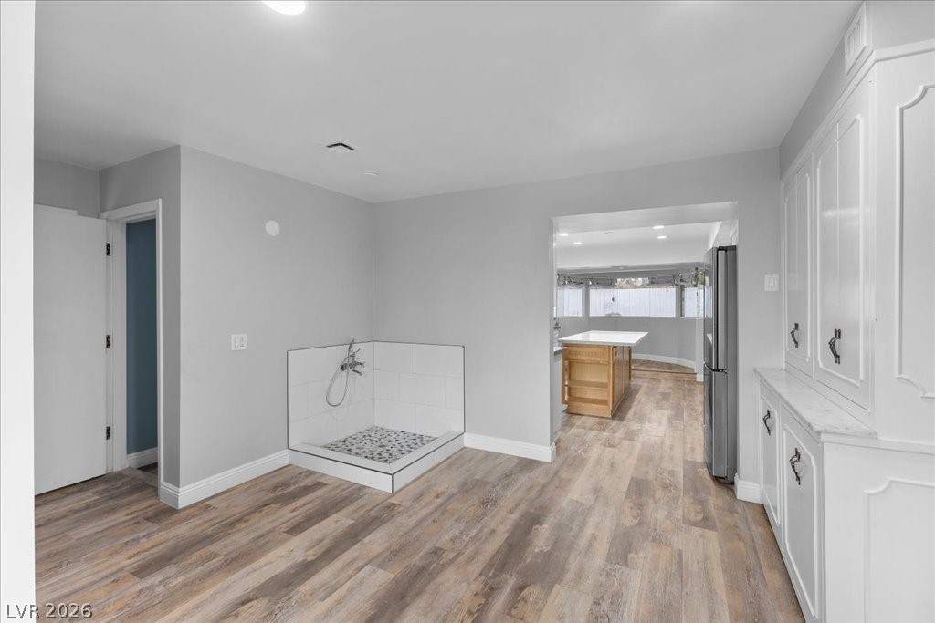 Photo 13 of 35, 2211 Edgewood Avenue