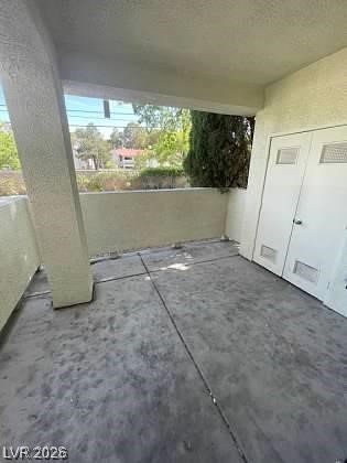 Photo 6 of 21, 4865 S Torrey Pines Drive #106