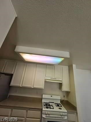 Photo 18 of 21, 4865 S Torrey Pines Drive #106