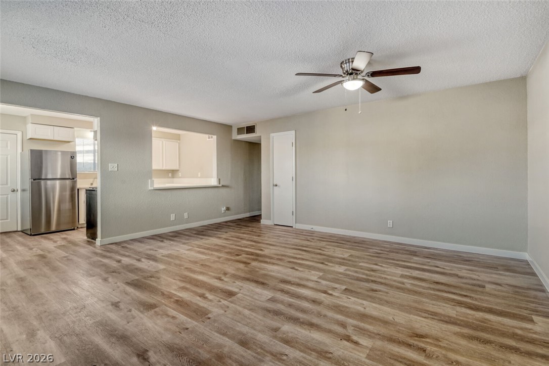 Photo 3 of 5808 S Lydia Drive