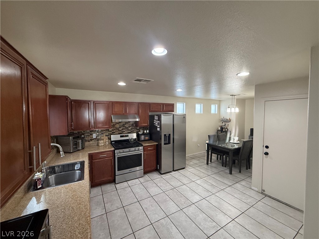 Photo 11 of 17, Las Vegas, NV 89115