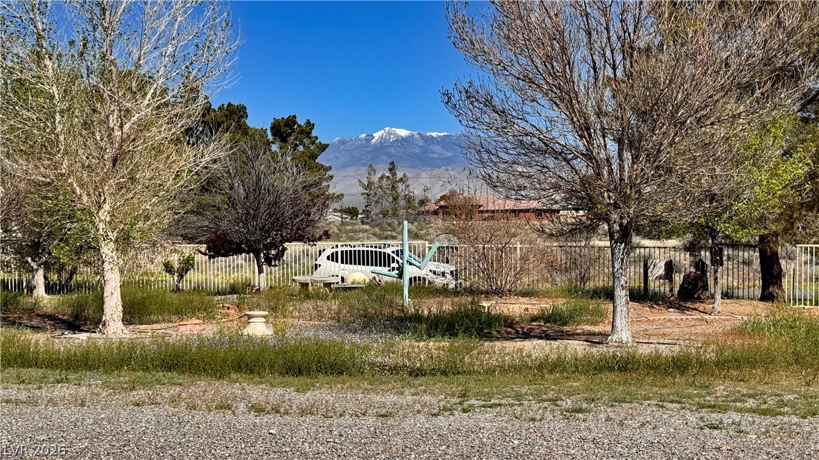 Photo 8 of 74, 2640 S ZEPHYR Avenue