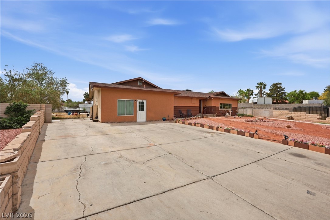 Photo 2 of 4304 Ivory Circle