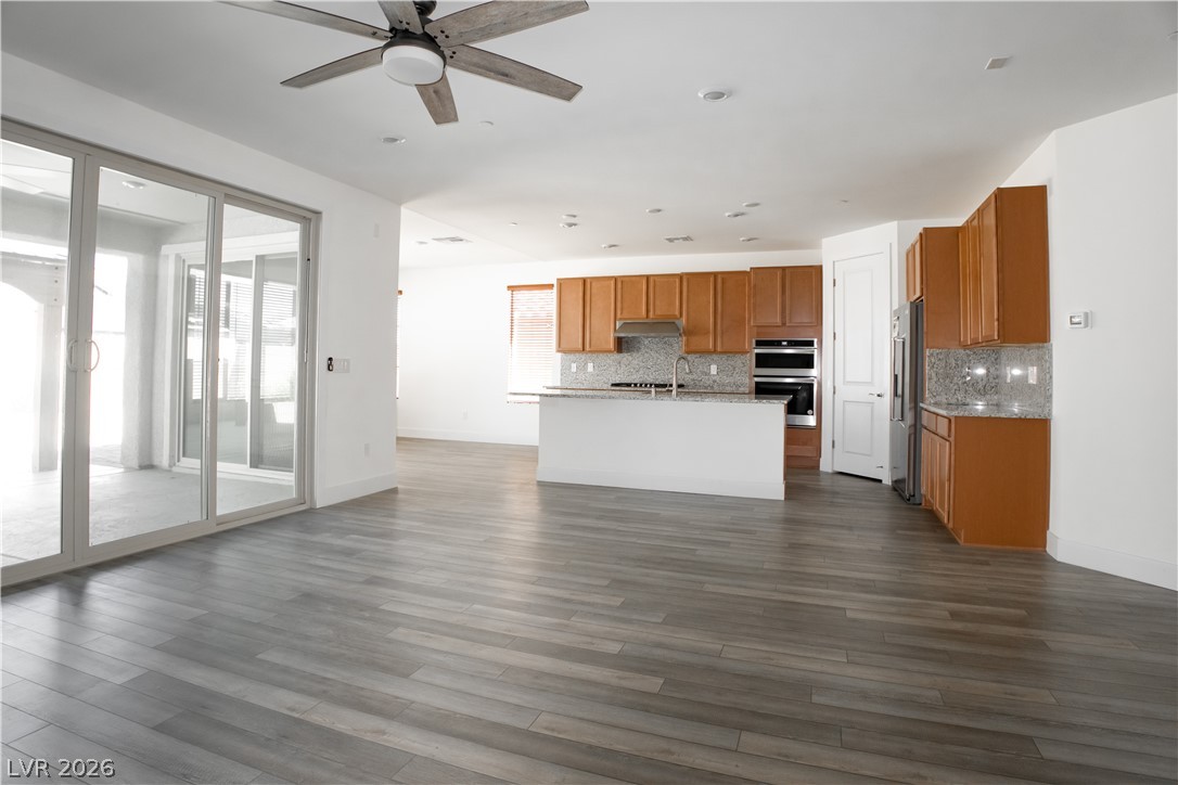 Photo 6 of 51, 9952 Birch Knoll Avenue