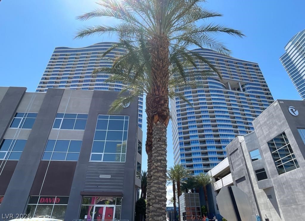 4525 Dean Martin Drive #2704, Las Vegas 89103
