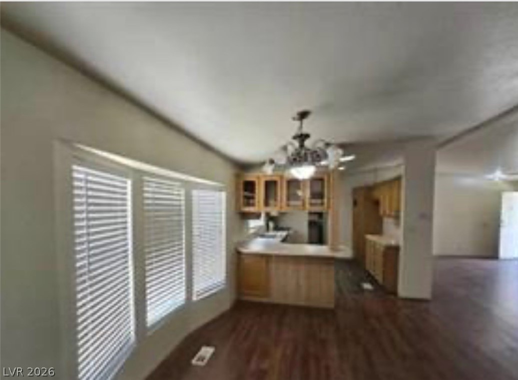 Photo 11 of 28, 3021 Borax Avenue