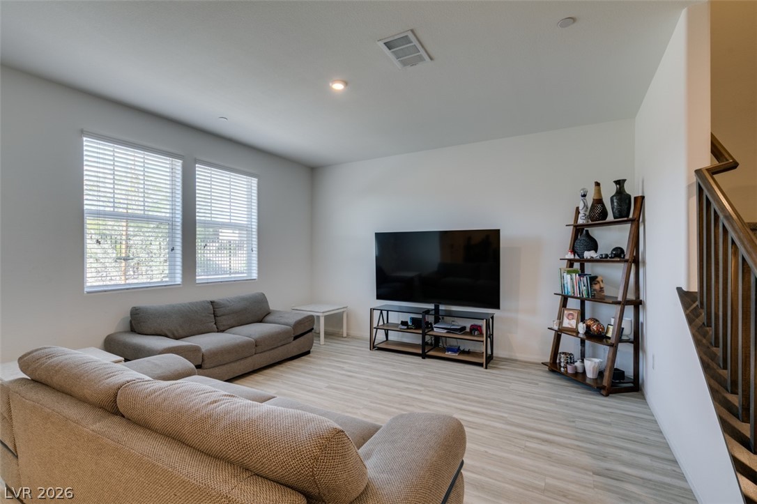 Photo 11 of 35, 602 Bellus Place