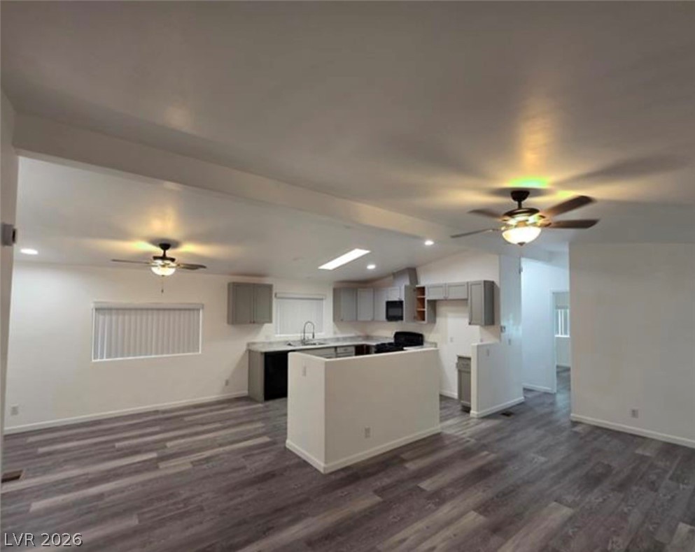 Photo 10 of 35, 3253 Calanda Street