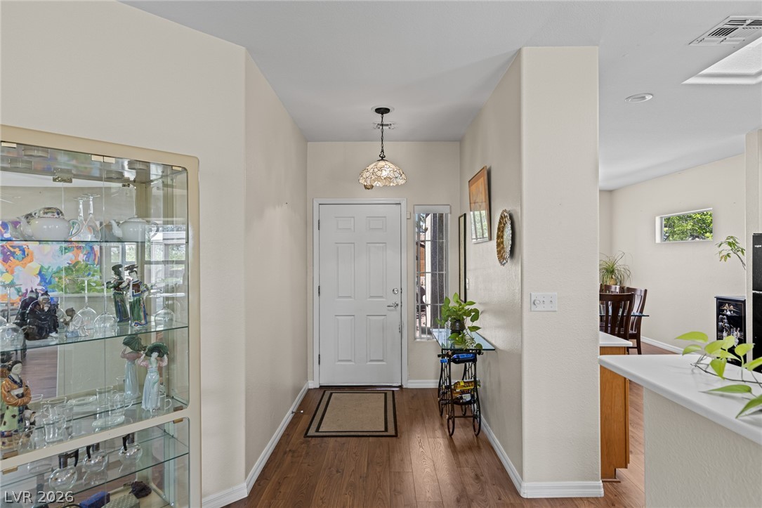 Photo 9 of 37, 1506 Fieldbrook Street