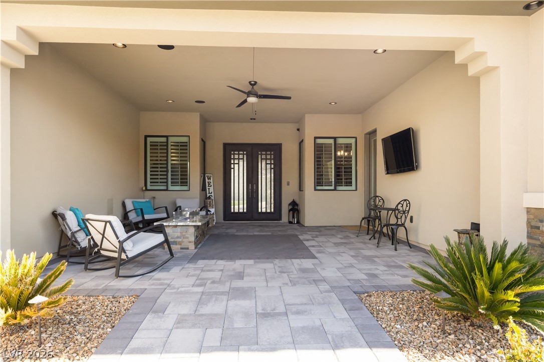 Photo 2 of 9117 Hickam Avenue