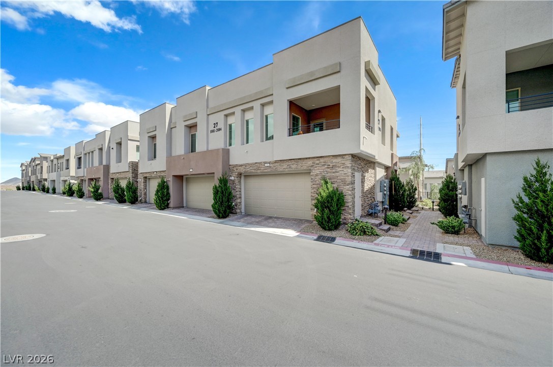 Photo 49 of 57, 600 N Carriage Hill Drive #2084