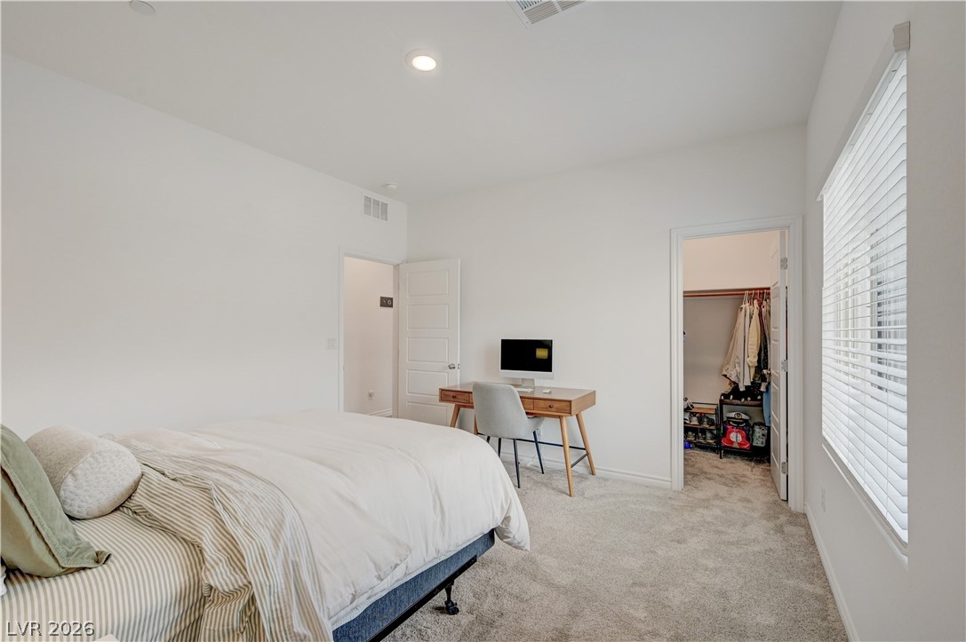 Photo 32 of 57, 600 N Carriage Hill Drive #2084