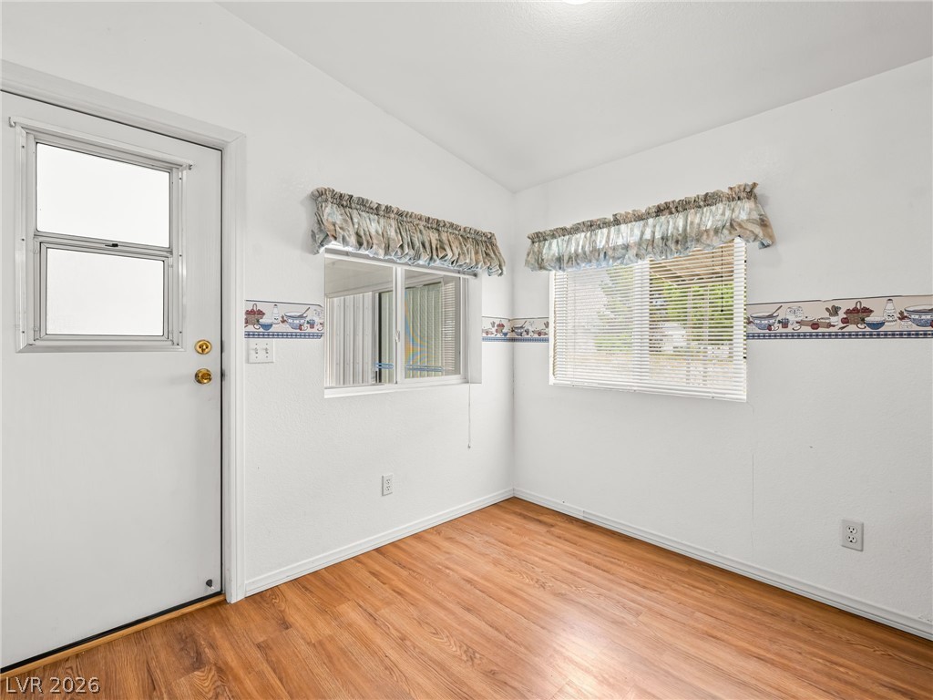 Photo 32 of 56, 808 Skyhawk Avenue