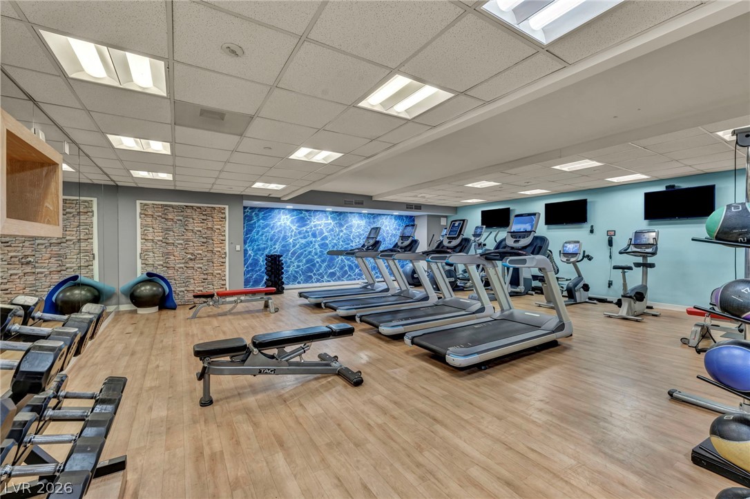Photo 18 of 32, 211 E Flamingo Road #1511