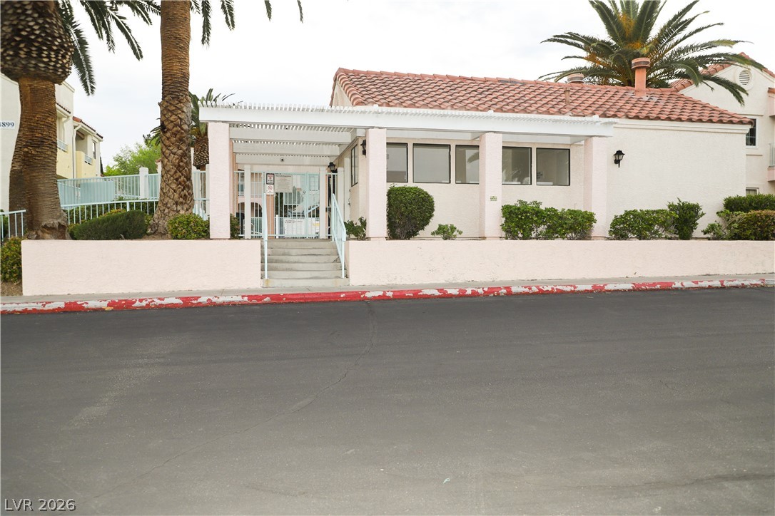 Photo 33 of 99, 4861 S Torrey Pines Drive #106