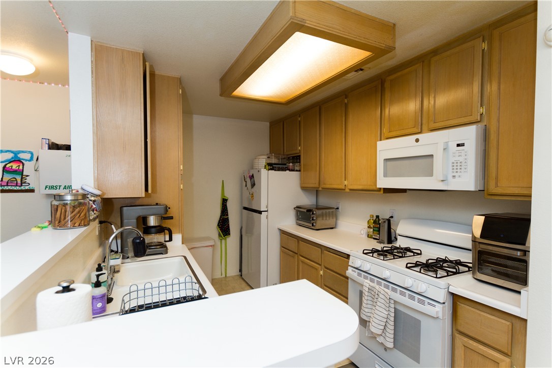 Photo 72 of 99, 4861 S Torrey Pines Drive #106