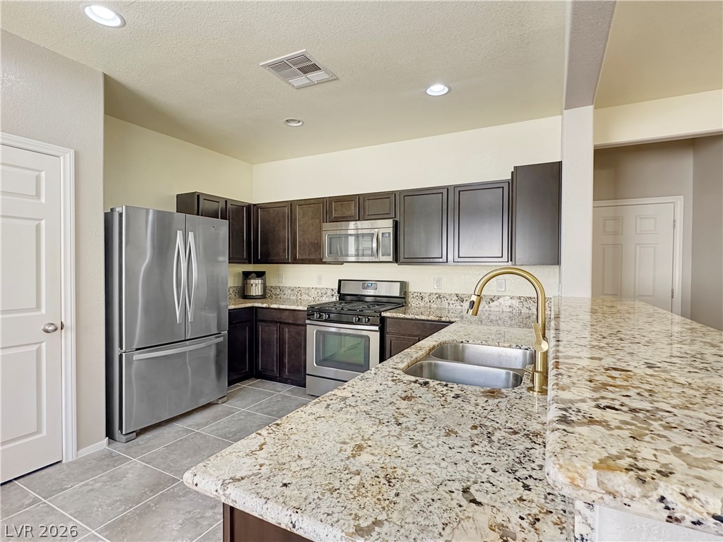 976 Aspen Cliff Drive, Henderson 89011