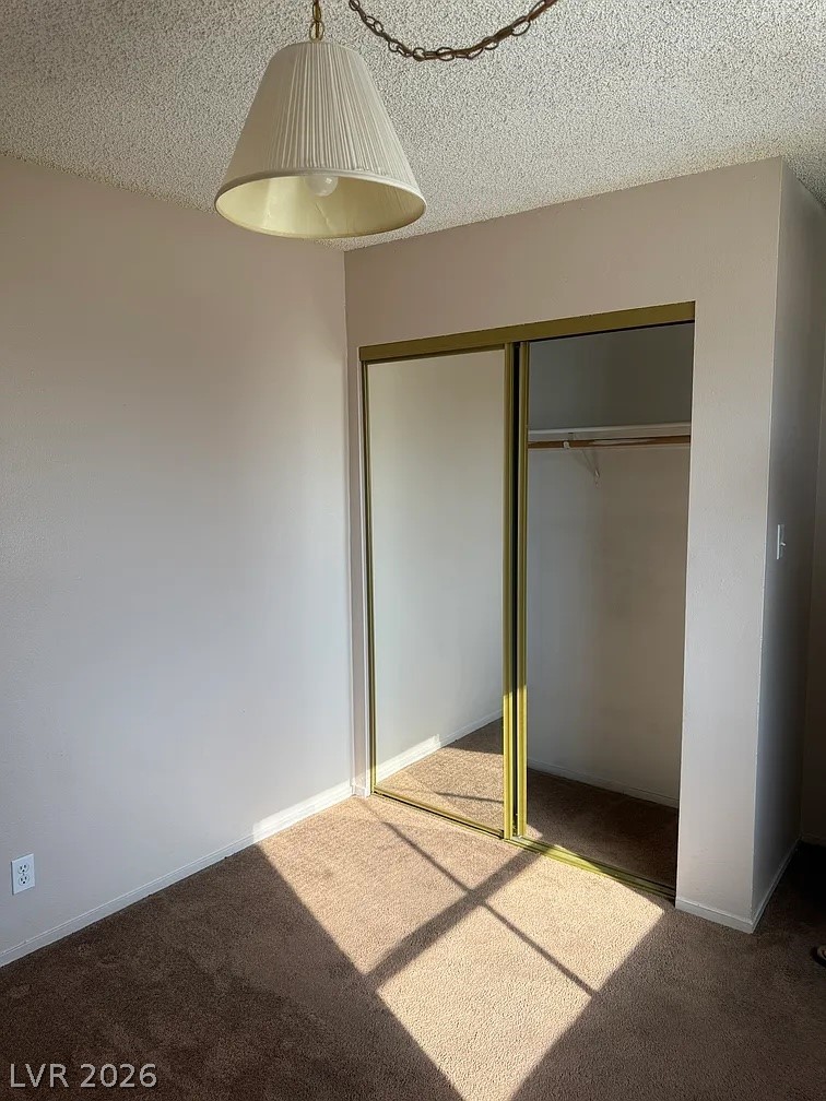 Photo 13 of 26, 4914 Larkspur Street
