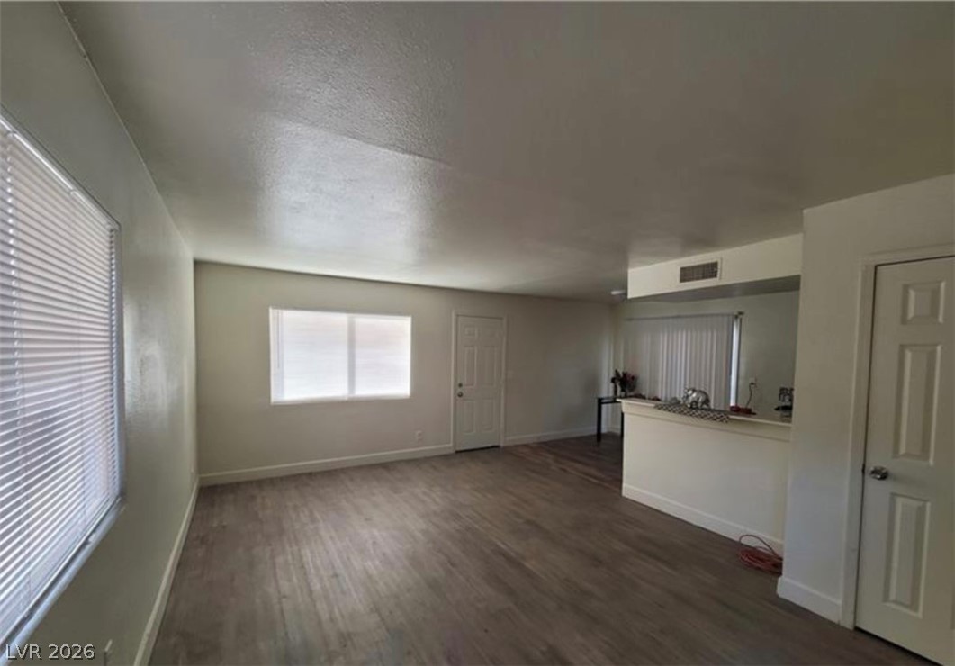 Photo 11 of 28, 5126 Golden Lane #A