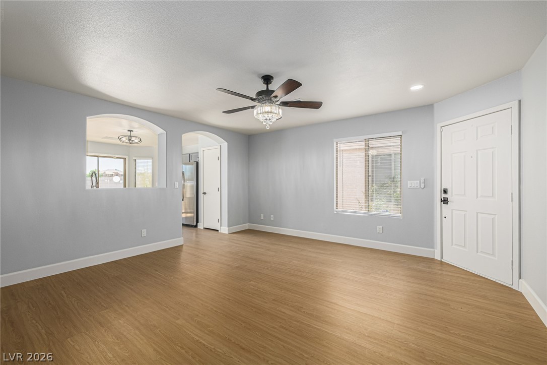 Photo 5 of 1043 Silver Creek Avenue