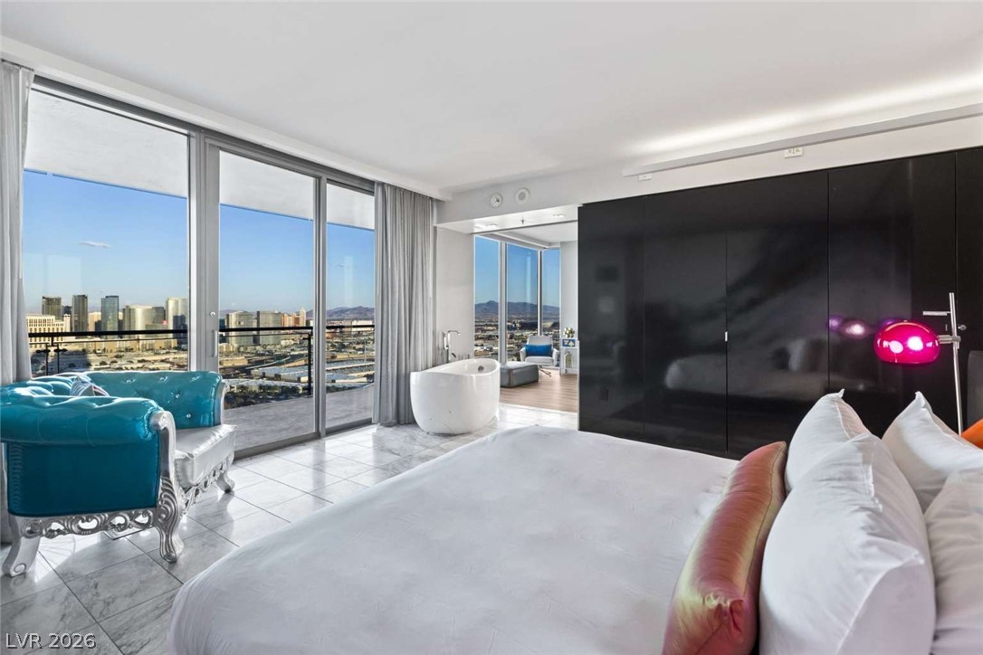 Photo 10 of 20, 4381 W Flamingo Road #3322