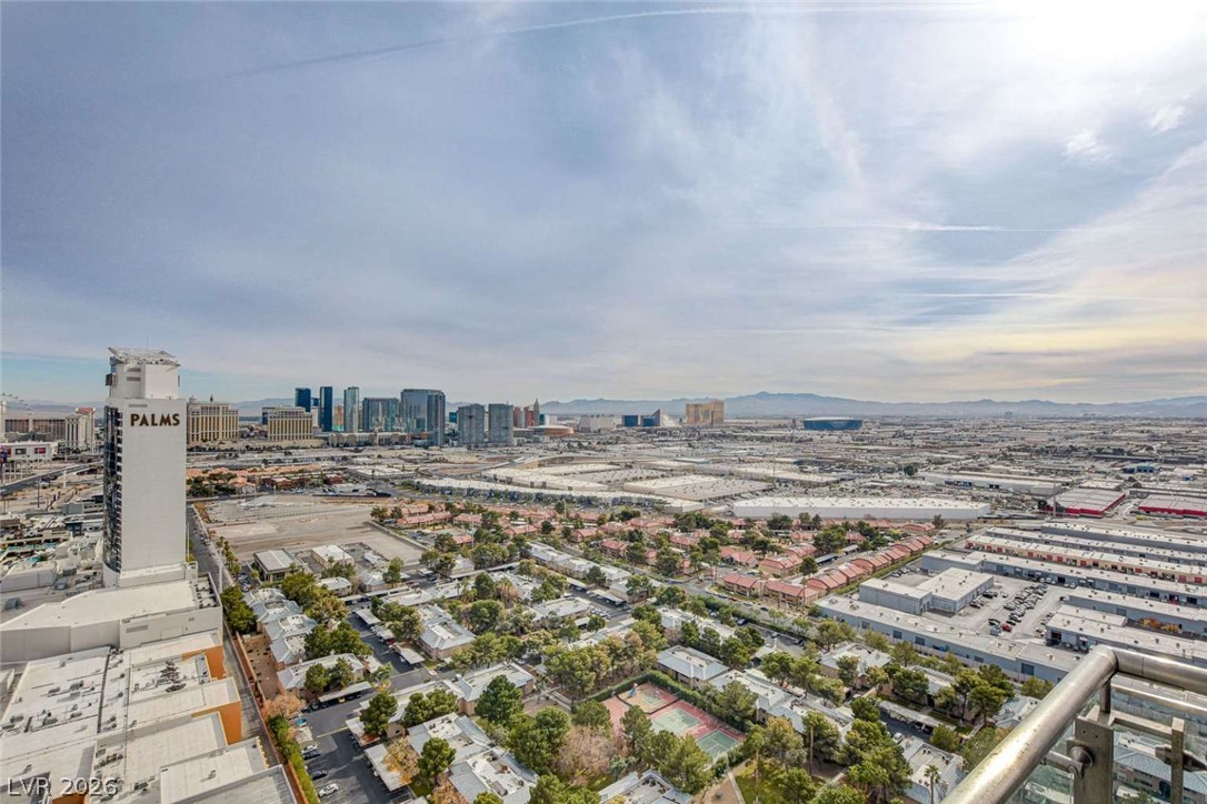 Photo 17 of 20, 4381 W Flamingo Road #3322