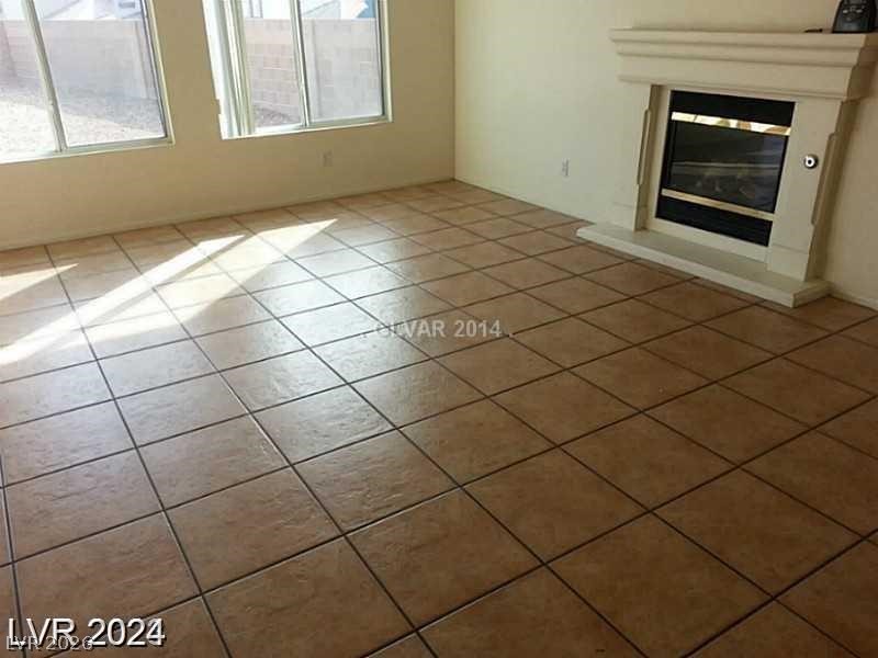 Photo 14 of 45, 5308 La Quinta Hills Street