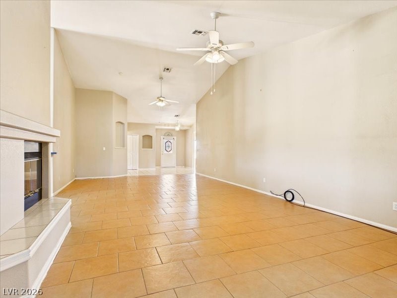 Photo 8 of 97, 1710 N Murphy Street