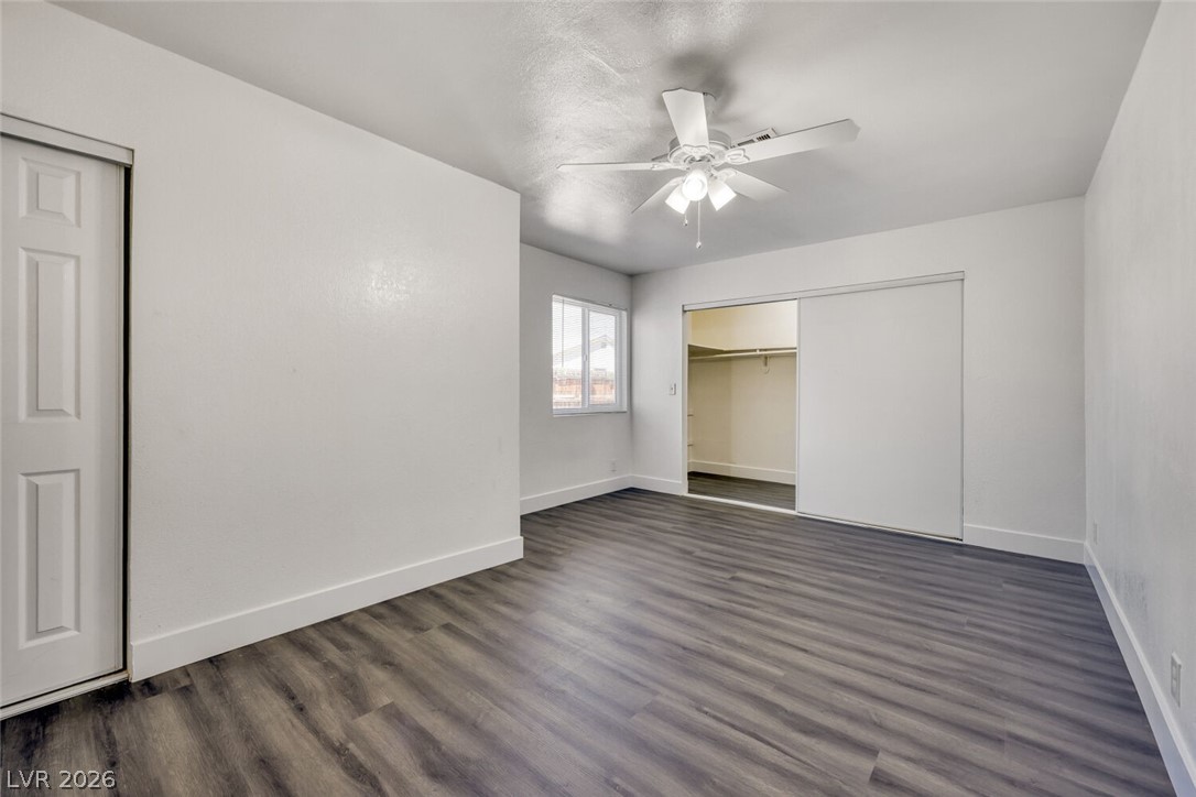 Photo 9 of 22, 1325 E Oakey Boulevard