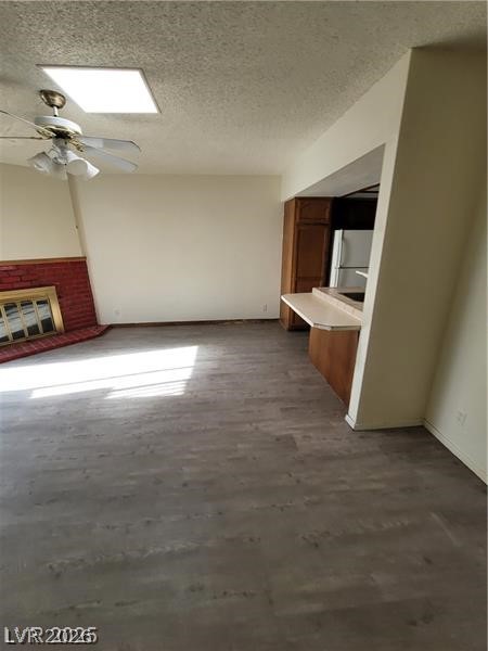 Photo 10 of 22, 5709 Goldmount Avenue