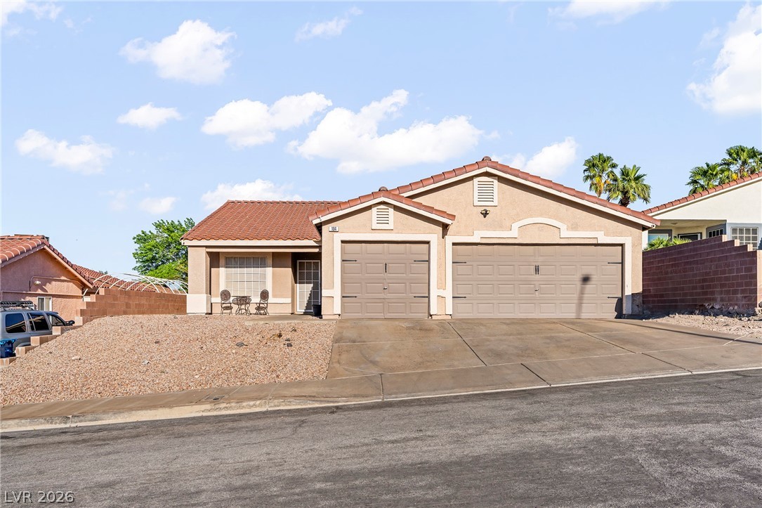 104 Iridescent Street, Henderson 89012